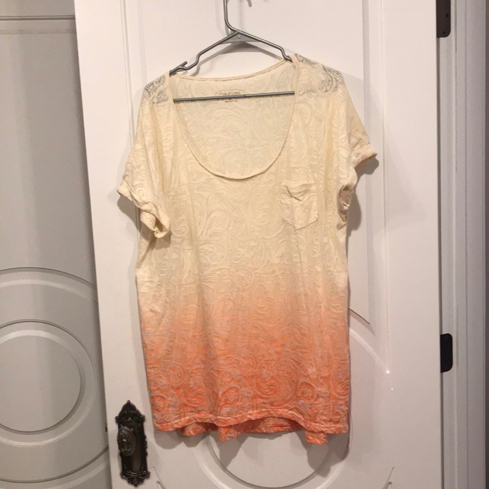 Maurice’s size 2 yellow orange ombré v neck top